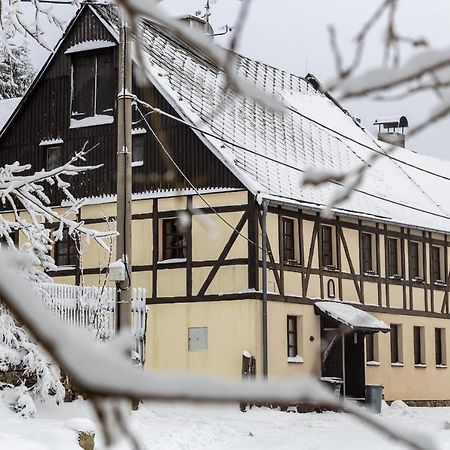 Chalupa Hrazdenka V Krusnych Horach Horni Blatna Bagian luar foto